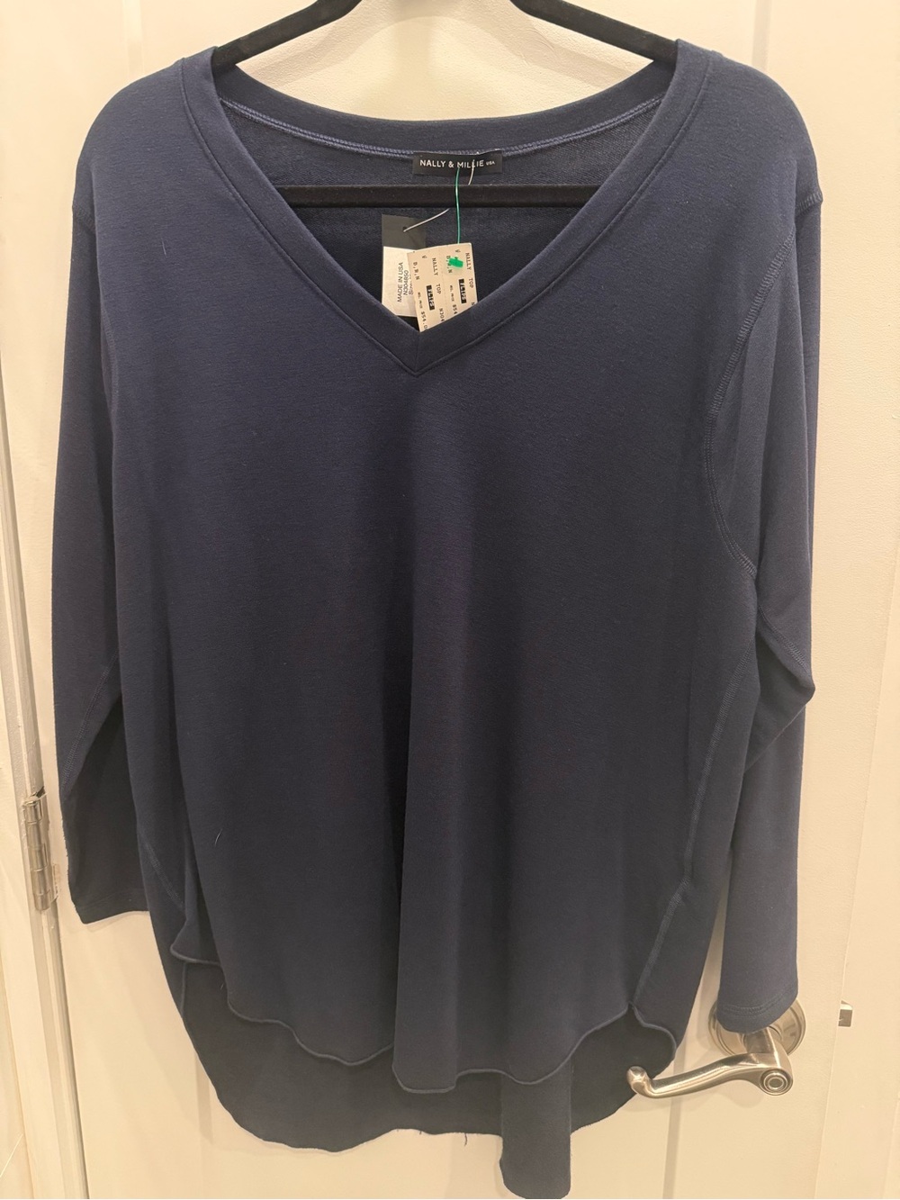 Nally & Millie Navy V-Neck Long Sleeve light sweater